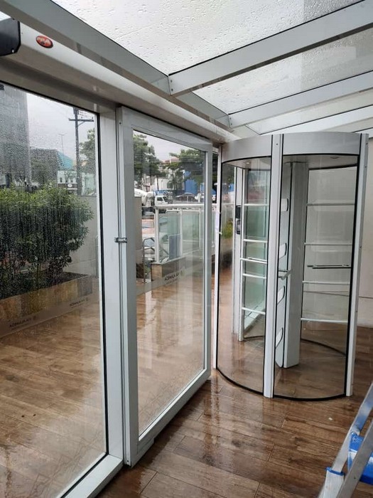 Porta automática para comércio