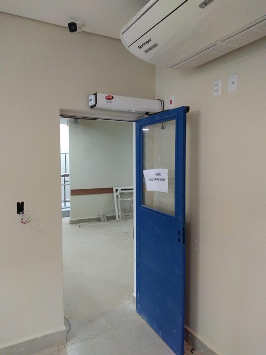 Sensor de abertura de porta automática