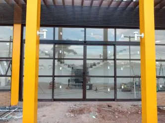 Portas automáticas para caixilho